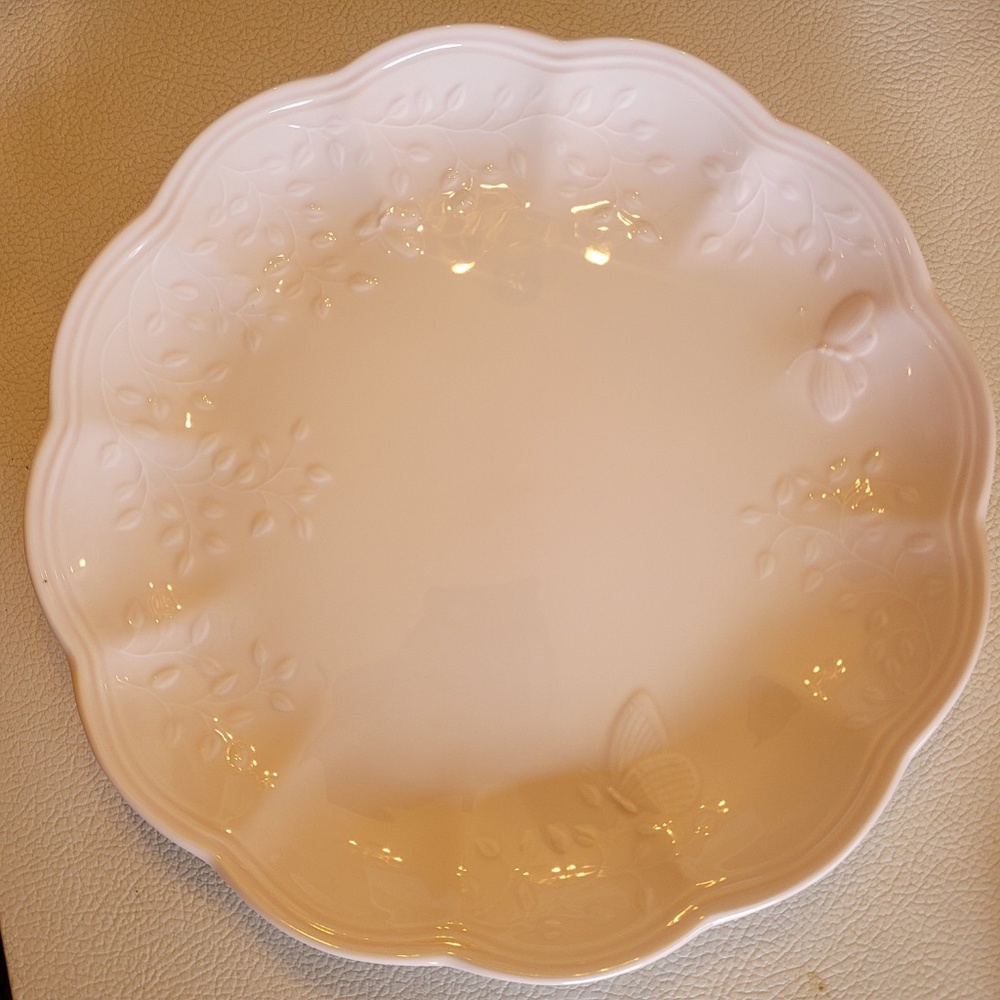 Lenox Butterfly Meadow Cloud 9” Pink Embossed Plate